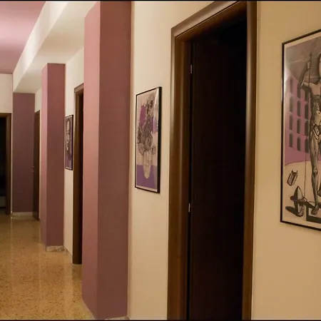 Maddalena Suites Guest house