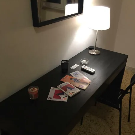 Гостевой дом Maddalena Suites Неаполь